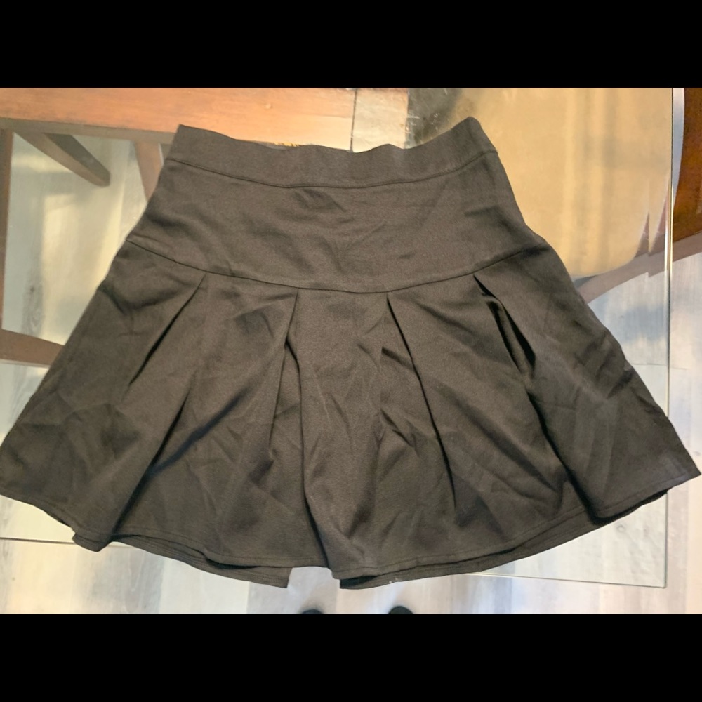 SHEIN Black Zip Skater Skirt